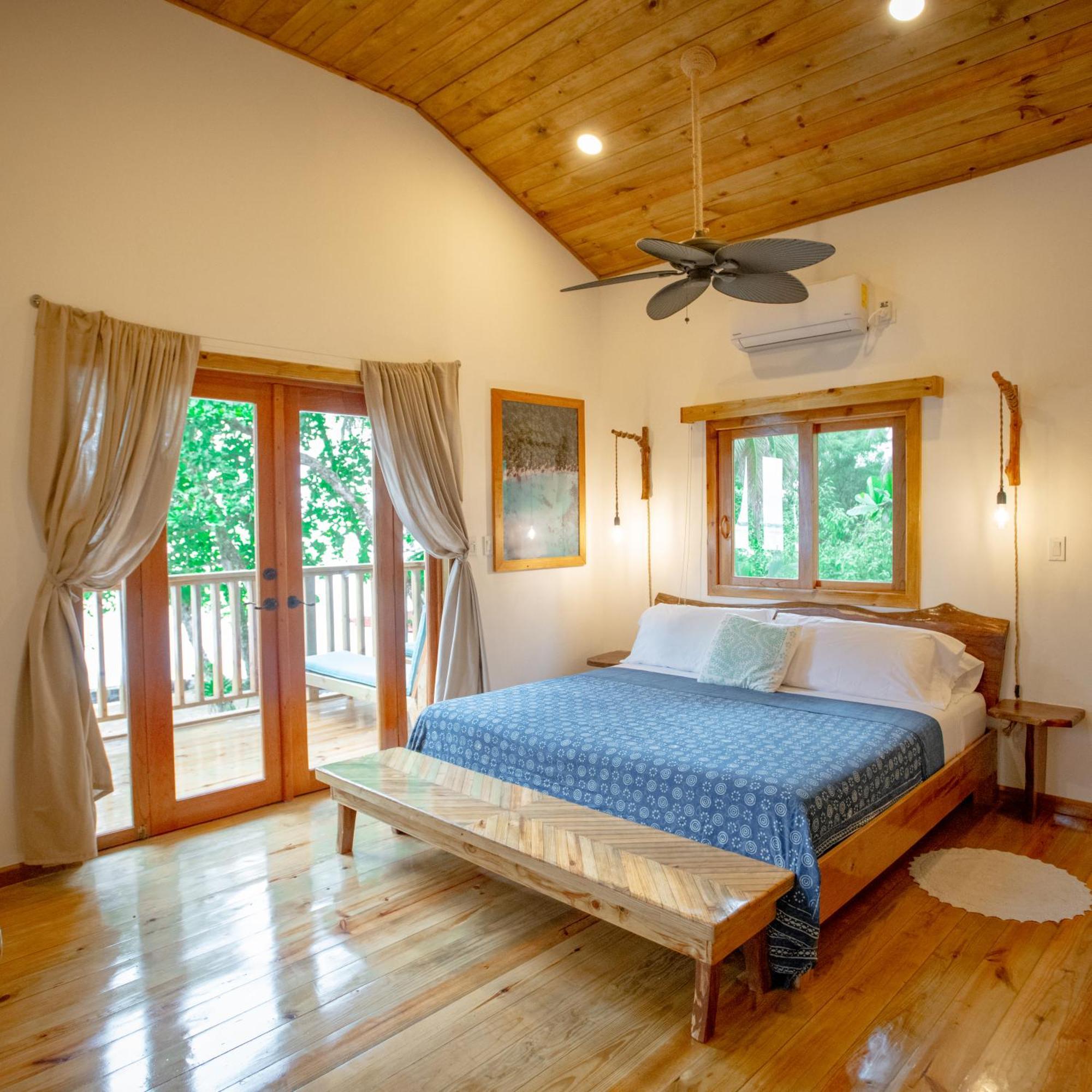 Casa Cayuco Eco-Adventure Lodge Бокас дел Торо Екстериор снимка
