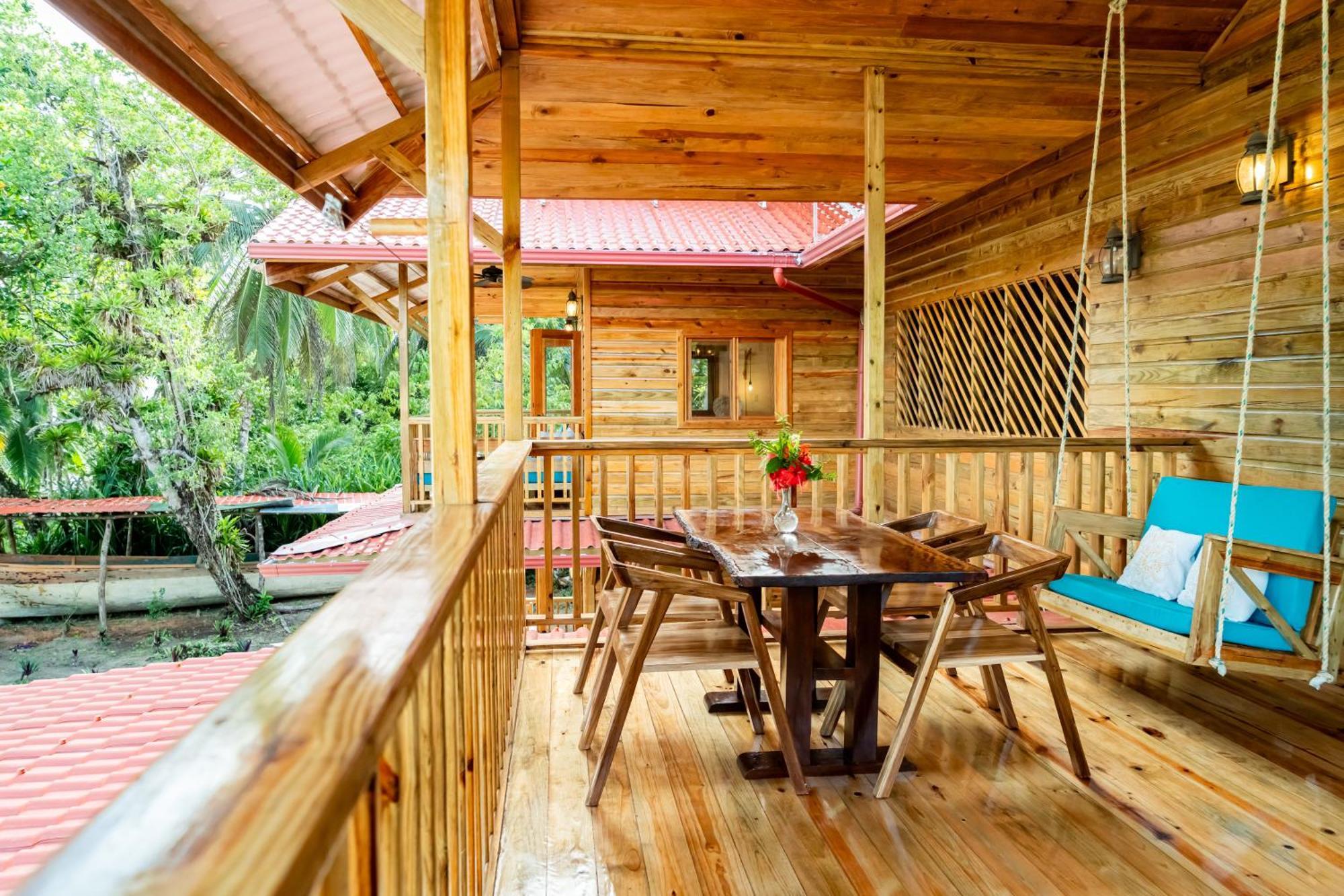 Casa Cayuco Eco-Adventure Lodge Бокас дел Торо Екстериор снимка