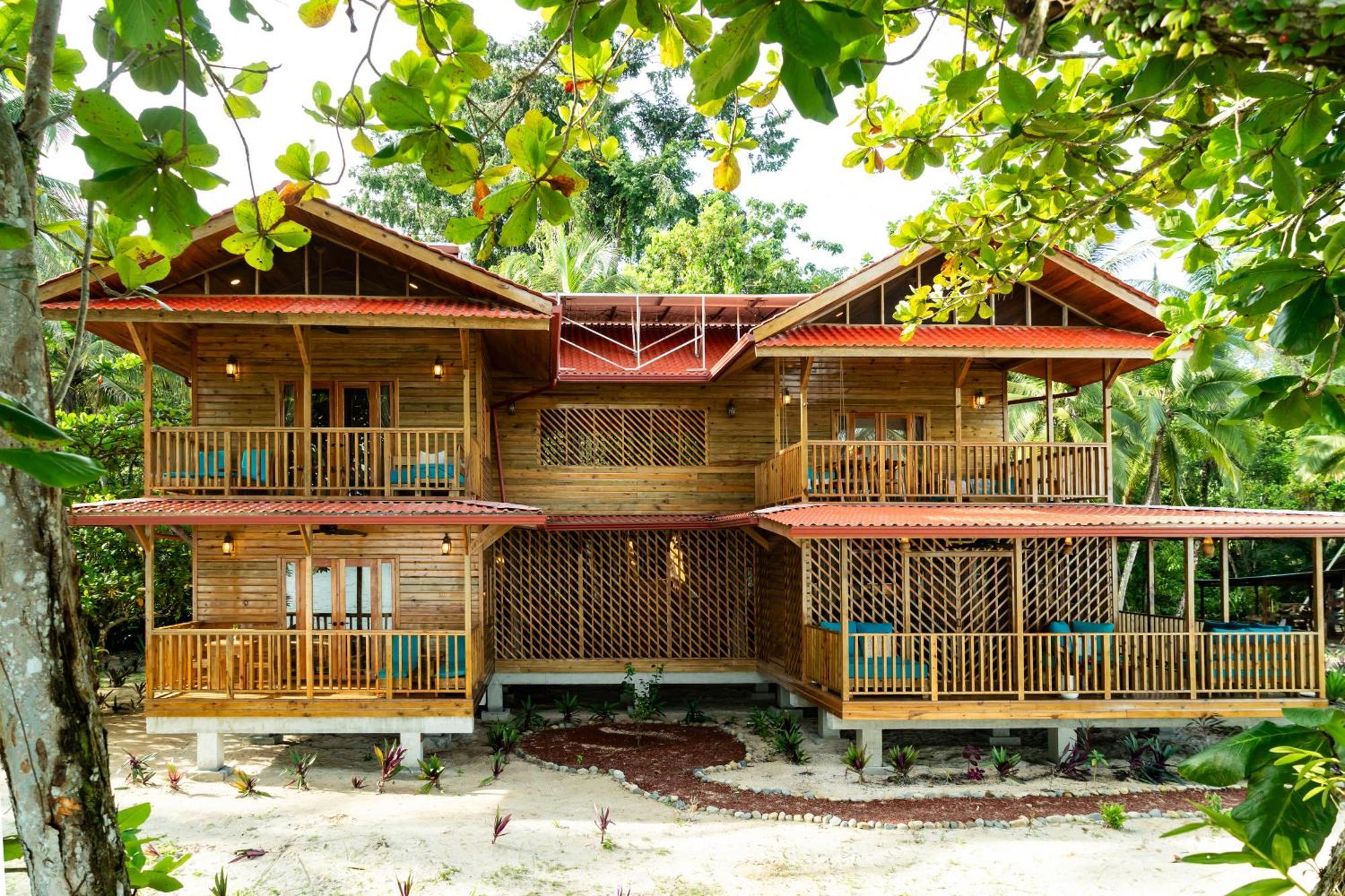 Casa Cayuco Eco-Adventure Lodge Бокас дел Торо Екстериор снимка