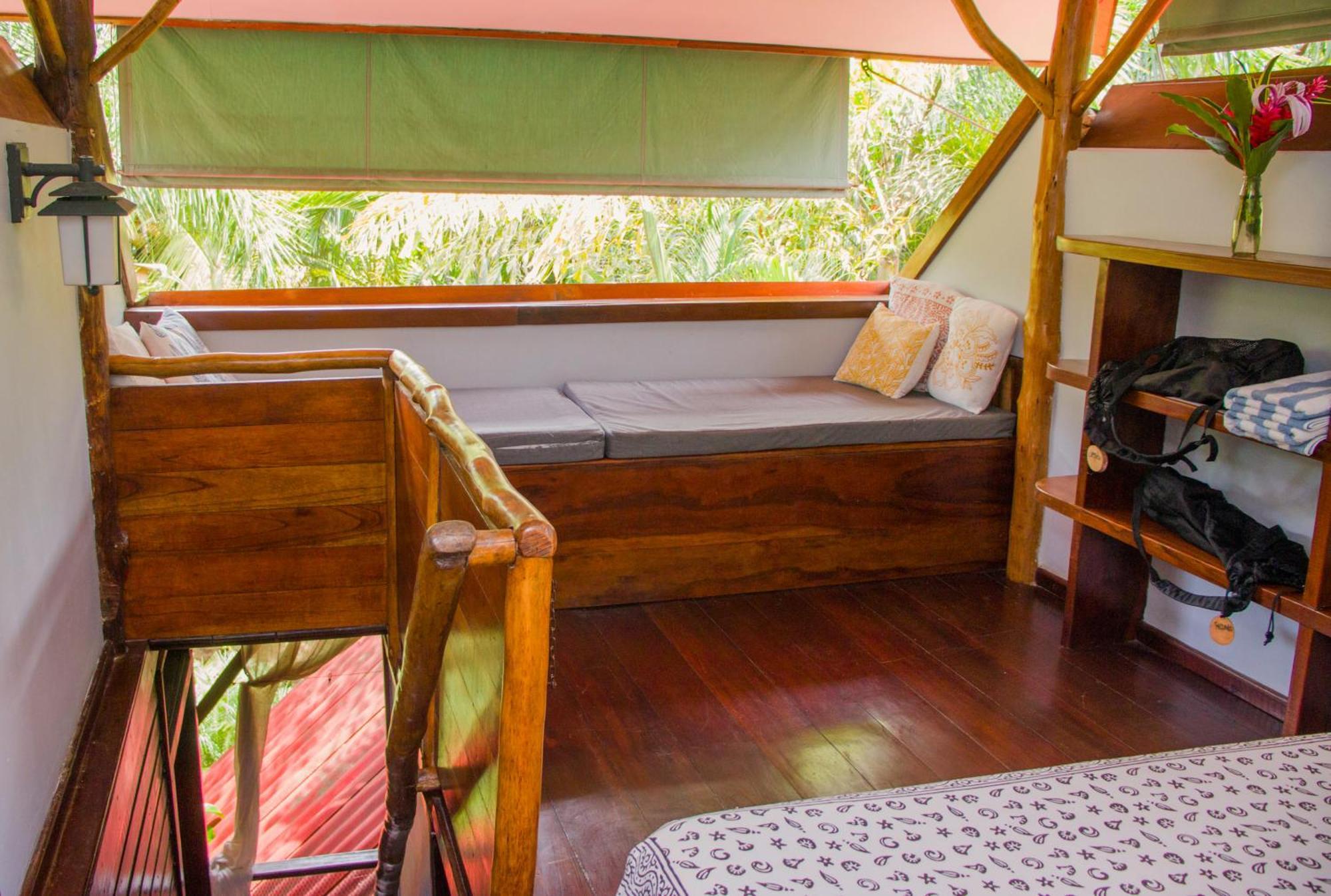 Casa Cayuco Eco-Adventure Lodge Бокас дел Торо Екстериор снимка